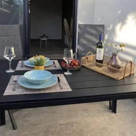 Filoxenia Apartment *